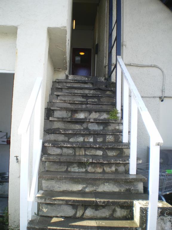 Crown Hotel Pwllheli Esterno foto