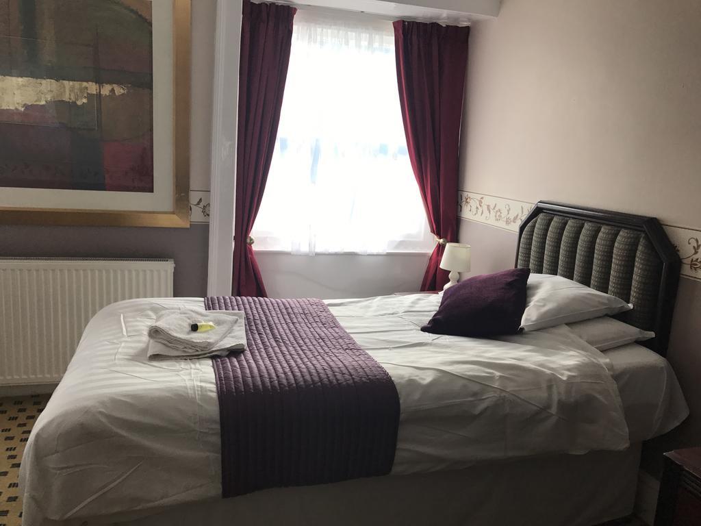 Crown Hotel Pwllheli Esterno foto