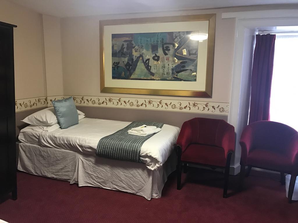 Crown Hotel Pwllheli Esterno foto