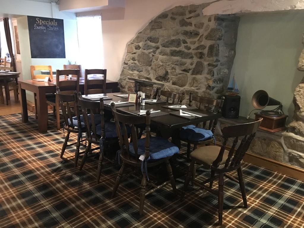 Crown Hotel Pwllheli Esterno foto