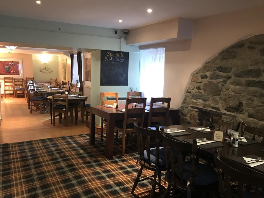Crown Hotel Pwllheli Esterno foto